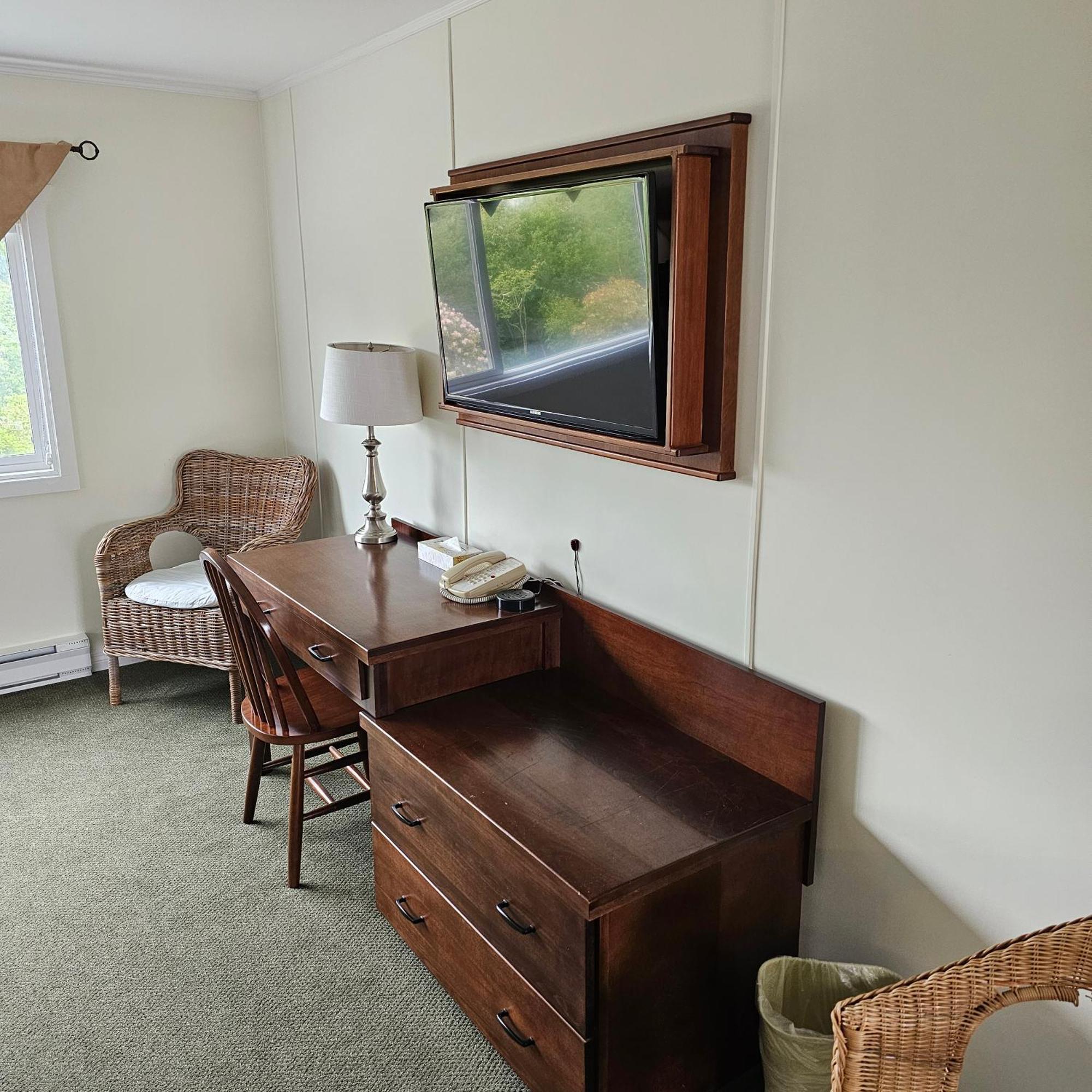 Pacific Rim Motel Ucluelet Εξωτερικό φωτογραφία